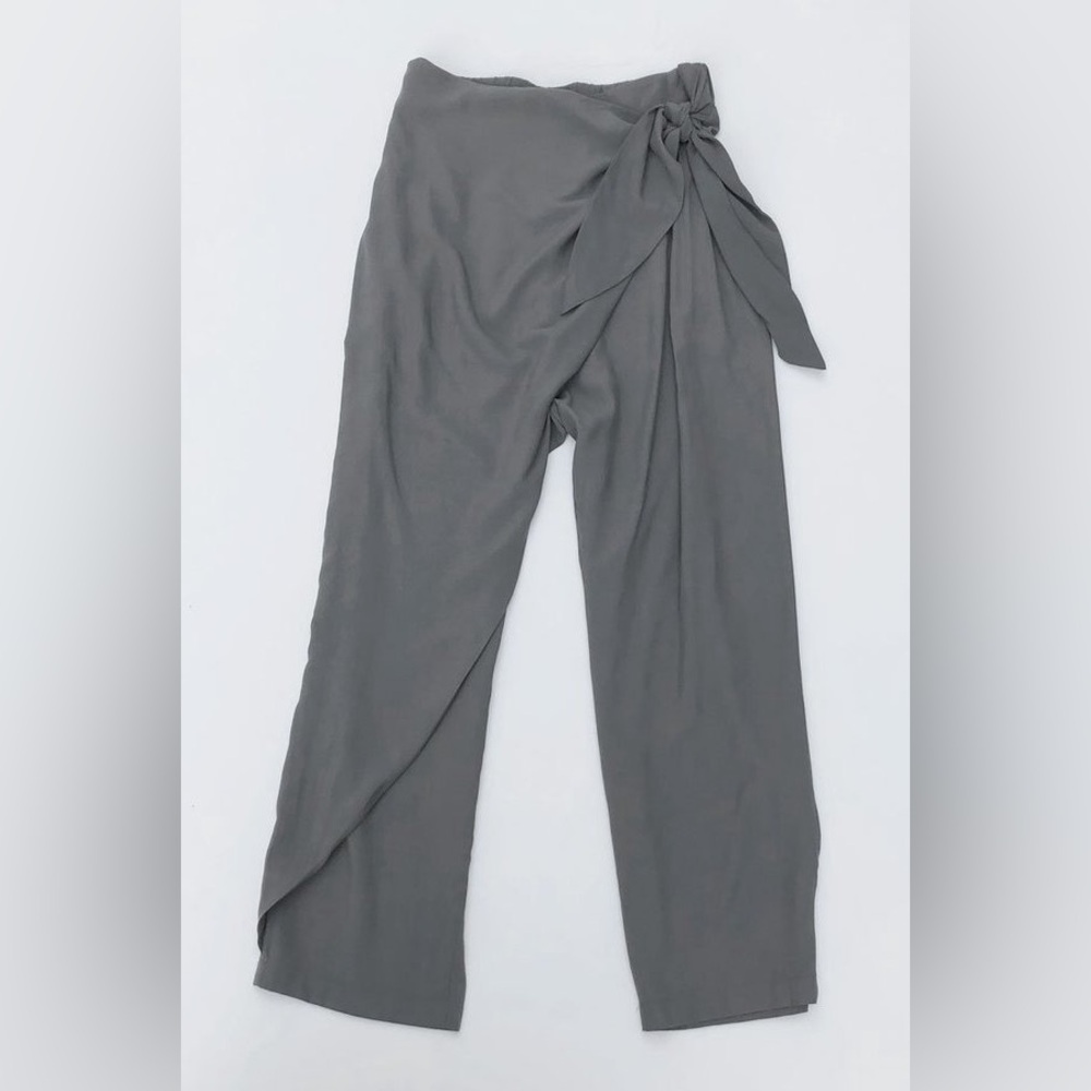 Tie-Waist Cropped Wrap Pants - Gray